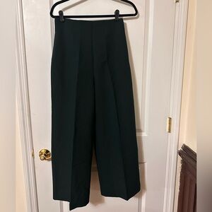Zara. Wide leg, high waisted, cropped trouser. Forest green.